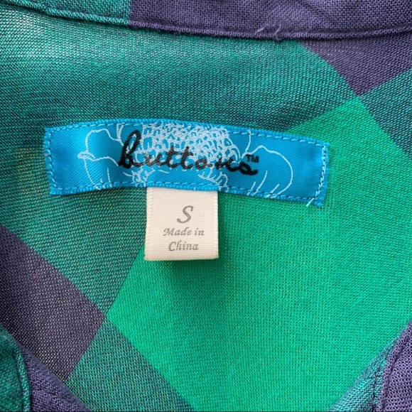 Francesca’s plaid button down
Size: Small - Picture 5 of 6